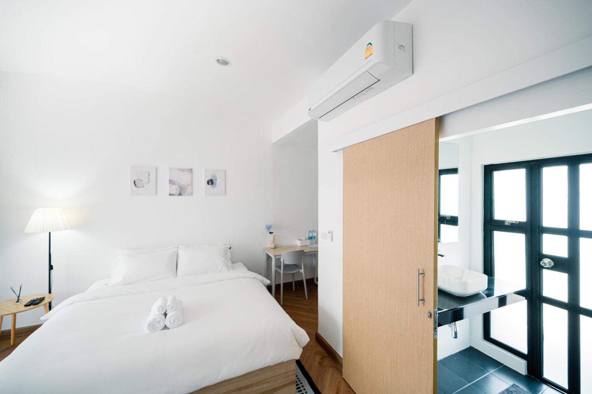 Mitt Haus Hotell Bangkok Exteriör bild