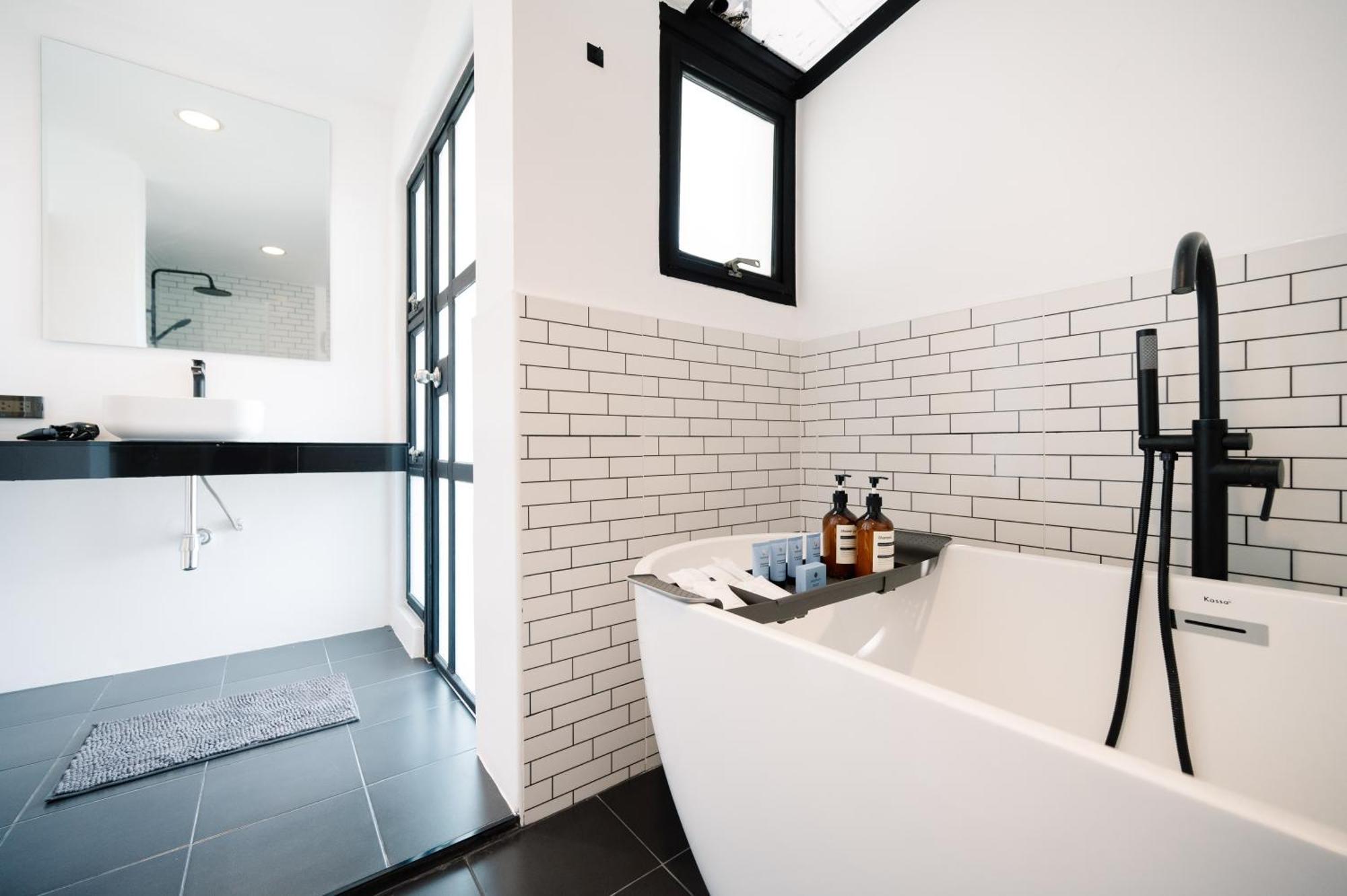 Mitt Haus Hotell Bangkok Exteriör bild